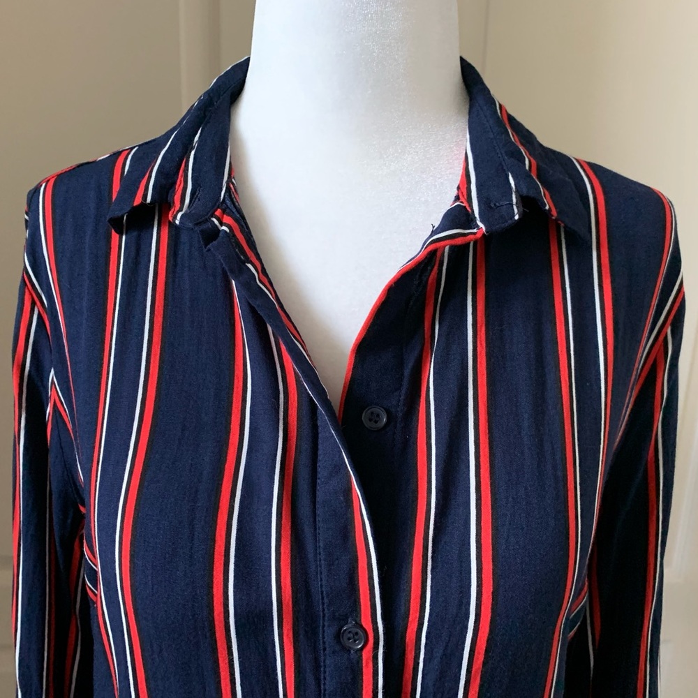 Ladies stripe top with buttons